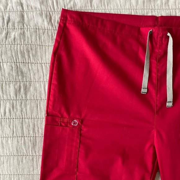 Indiana University Embroidered WonderWink Scrub Bottoms - Small - Unisex - Picture 6 of 6